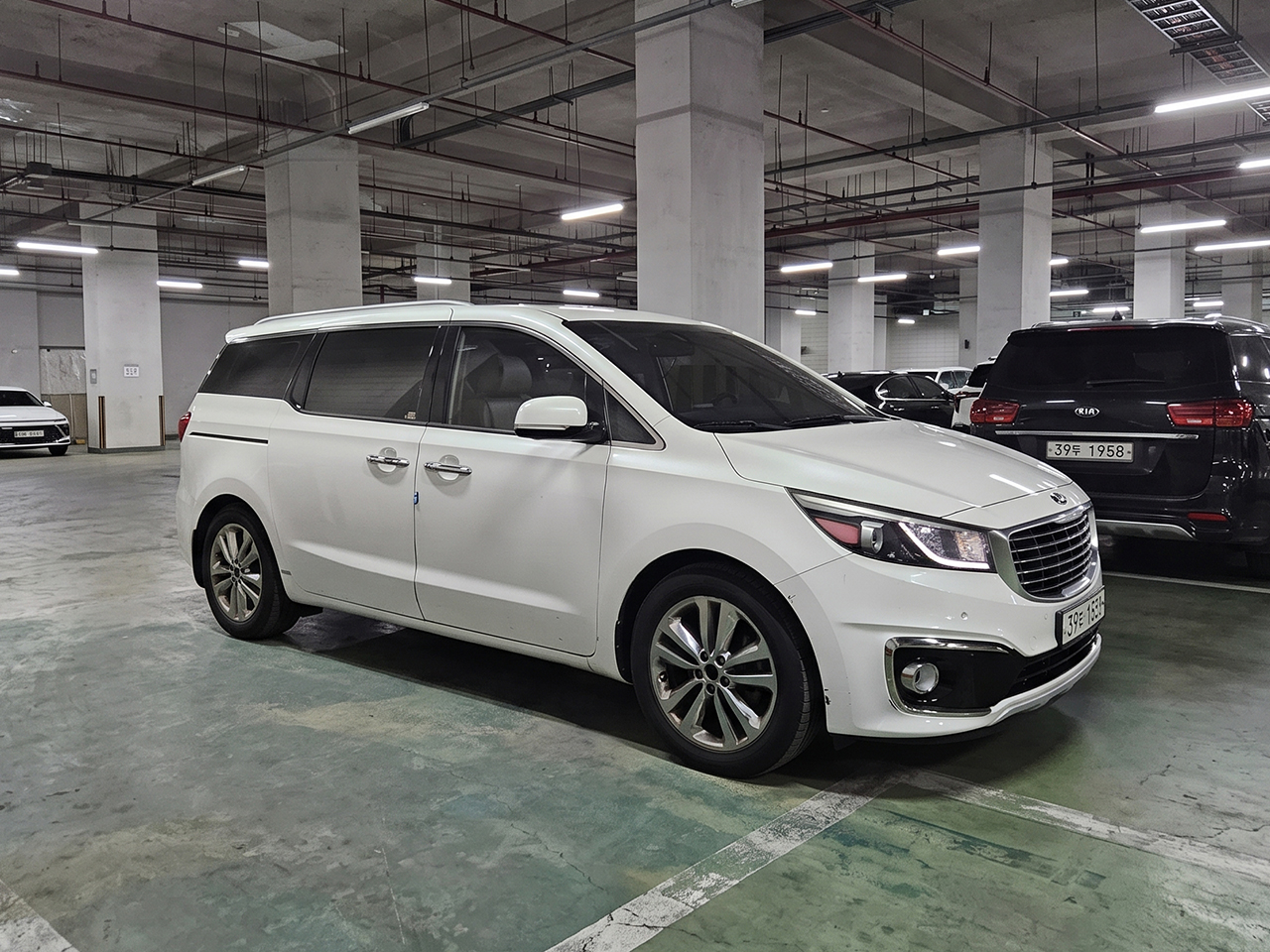 Kia Carnival-gal_1