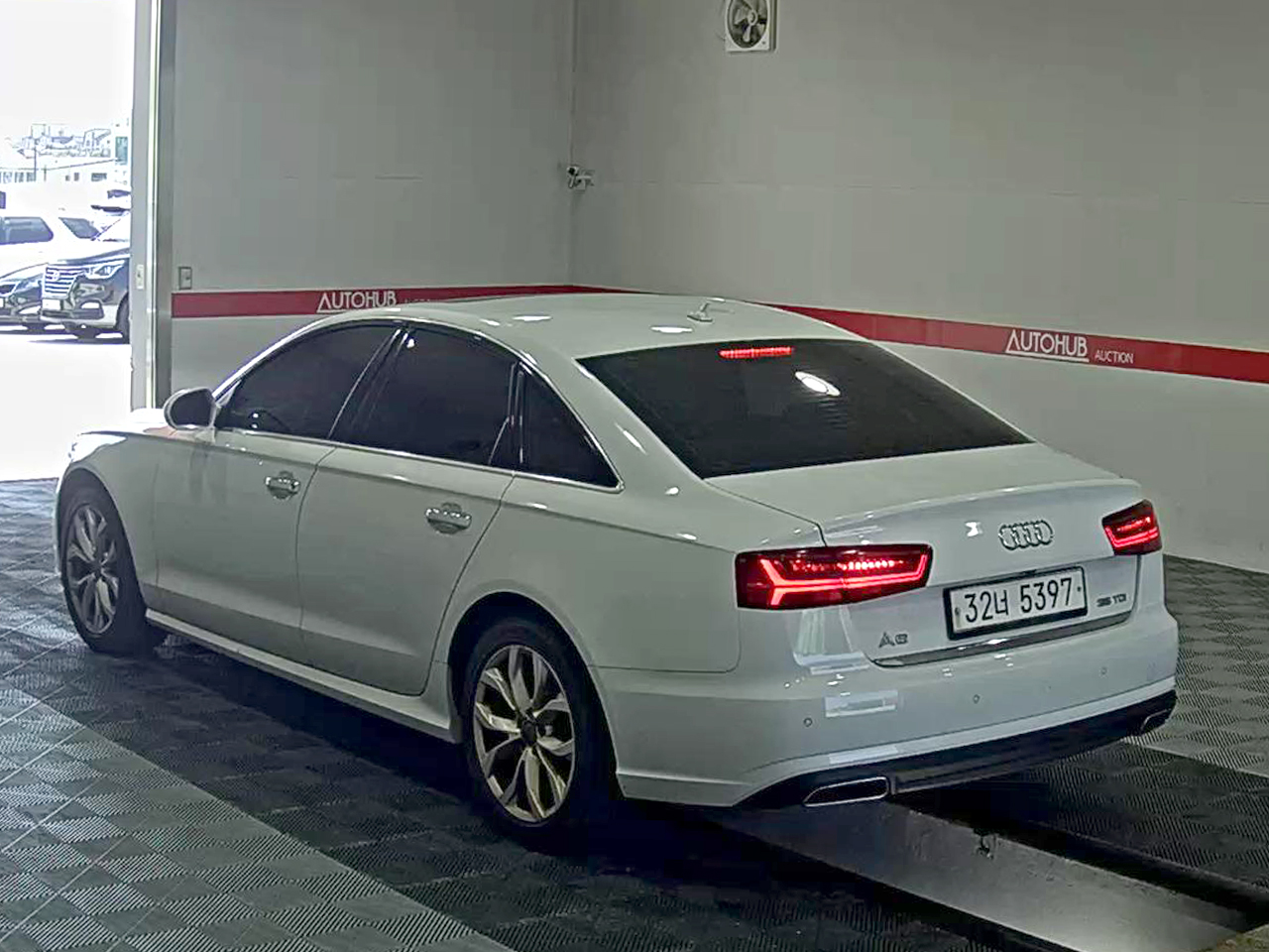 Audi A6-gal_2