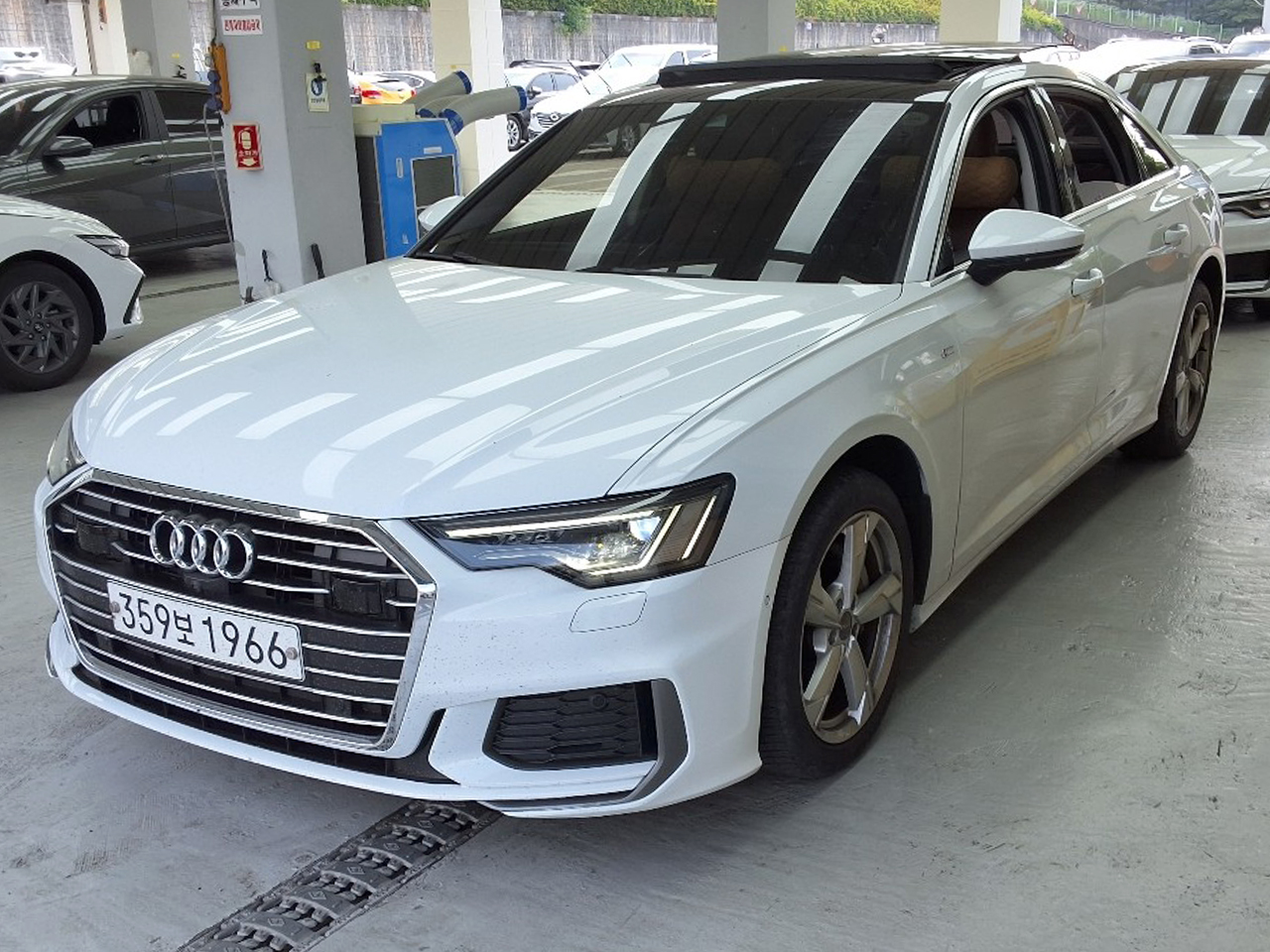 Audi A6-gal_4