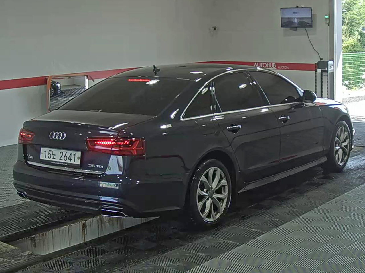 Audi A6-gal_4
