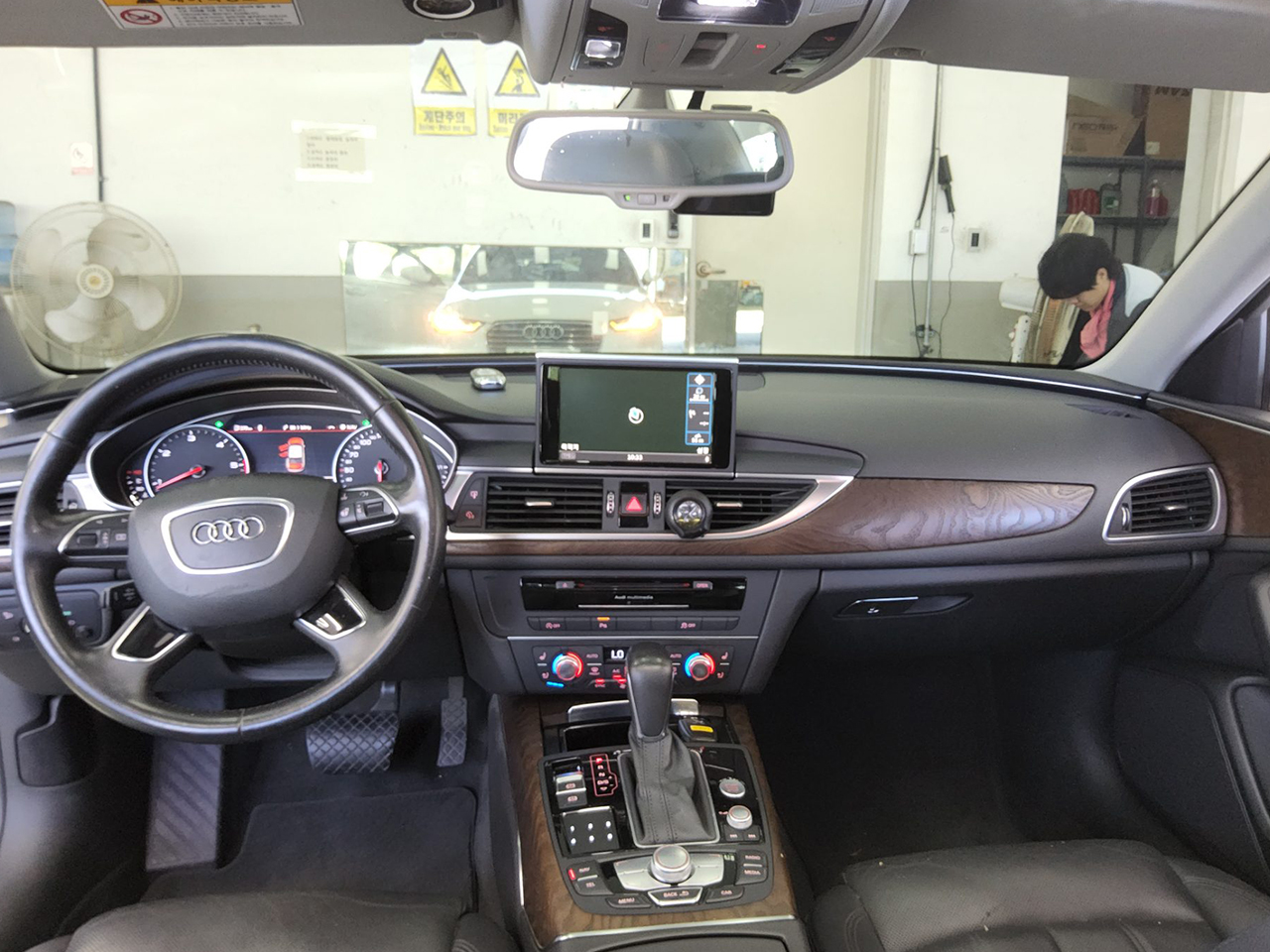 Audi A6-gal_5