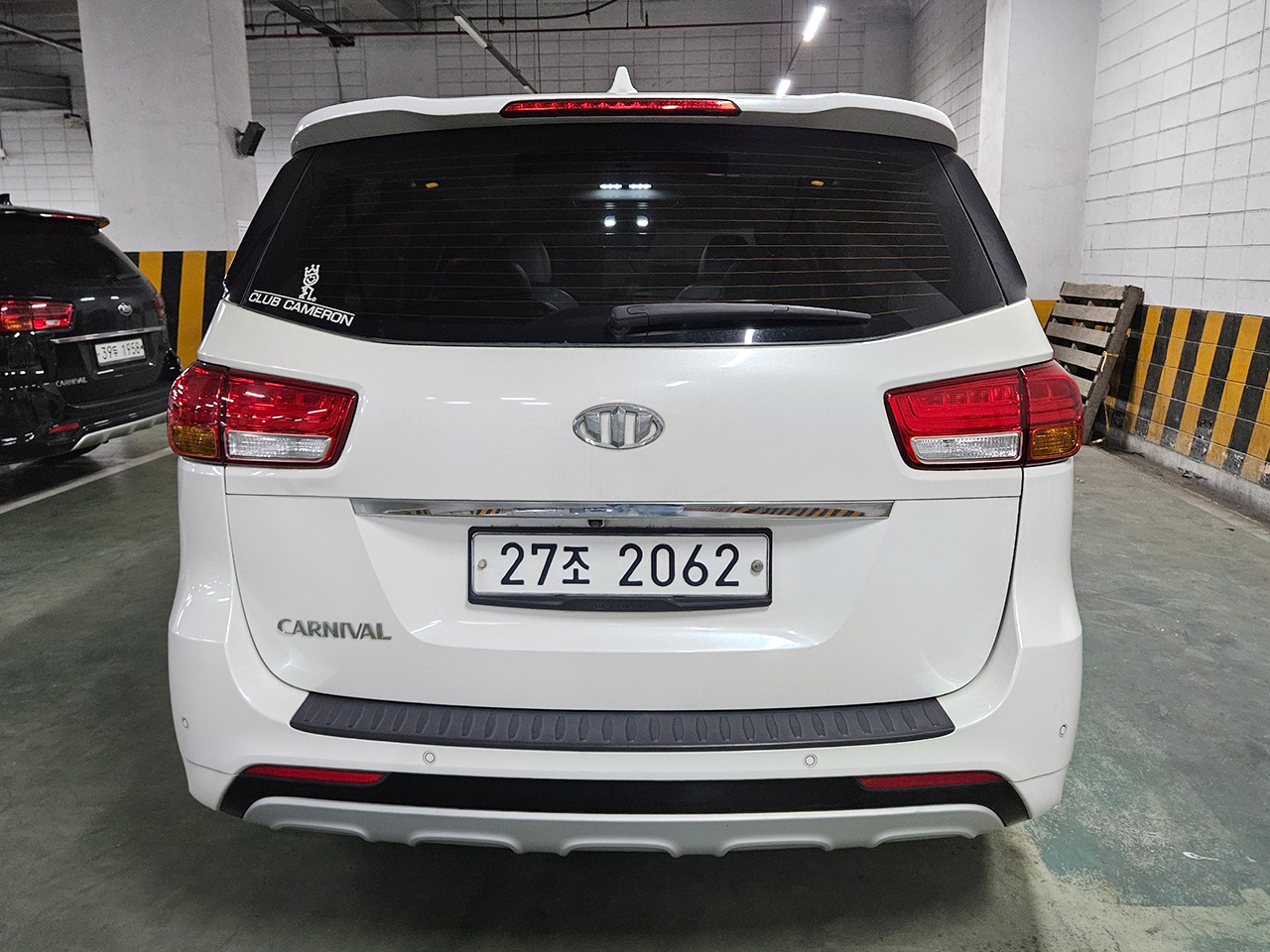 Kia Carnival-gal_5