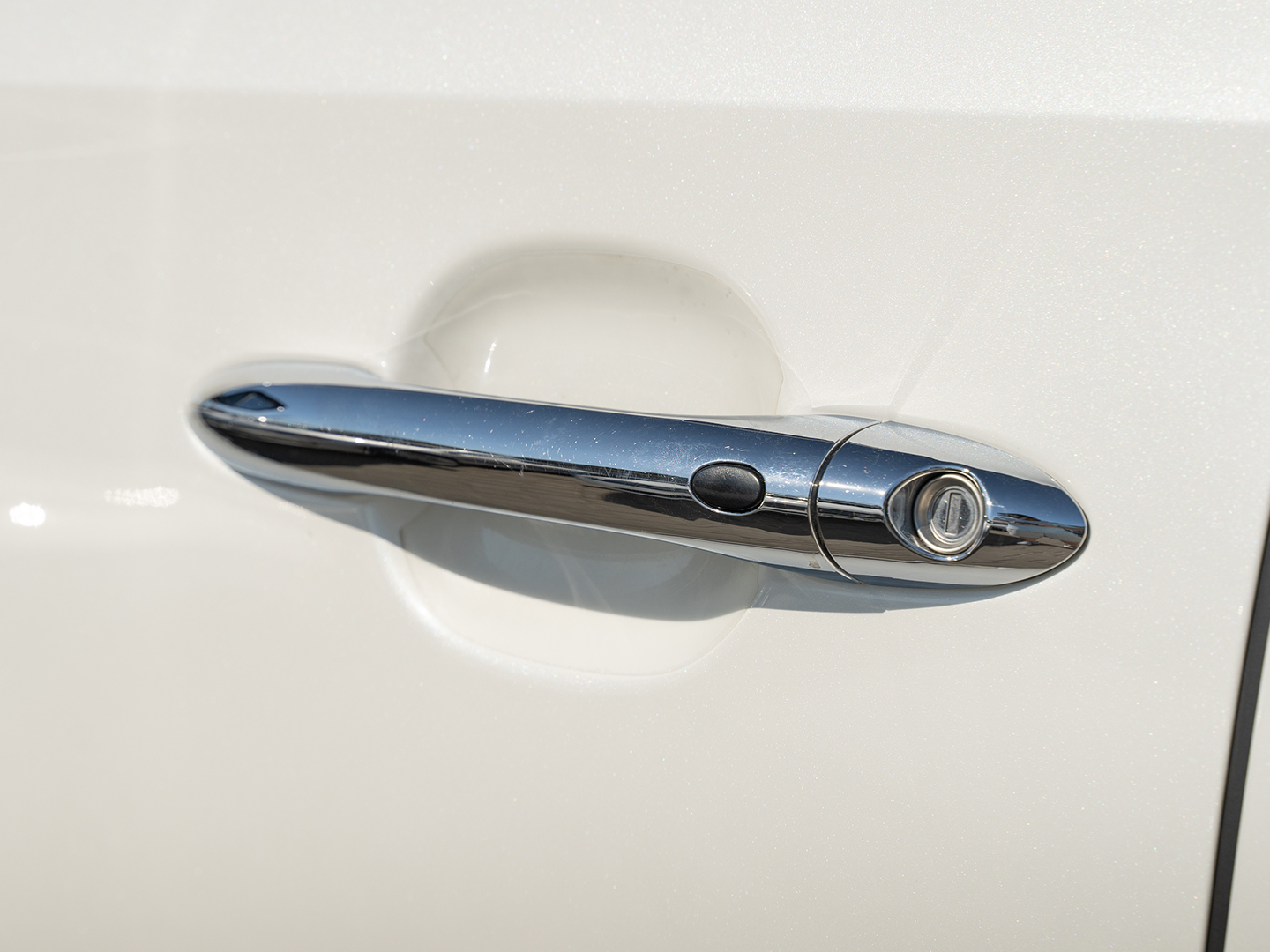 Kia Carnival-gal_3