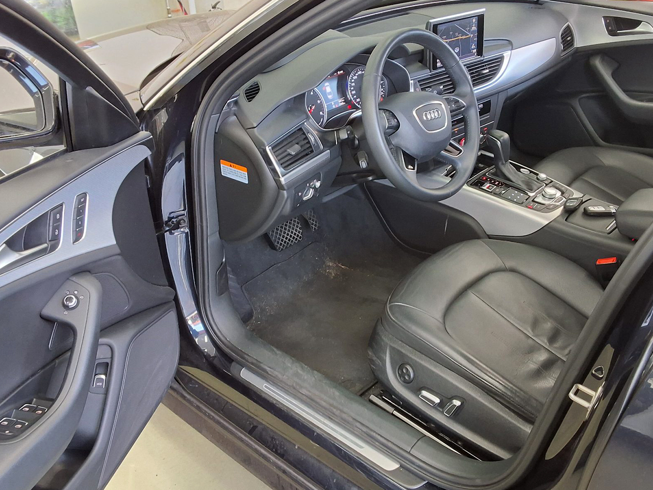 Audi A6-gal_11