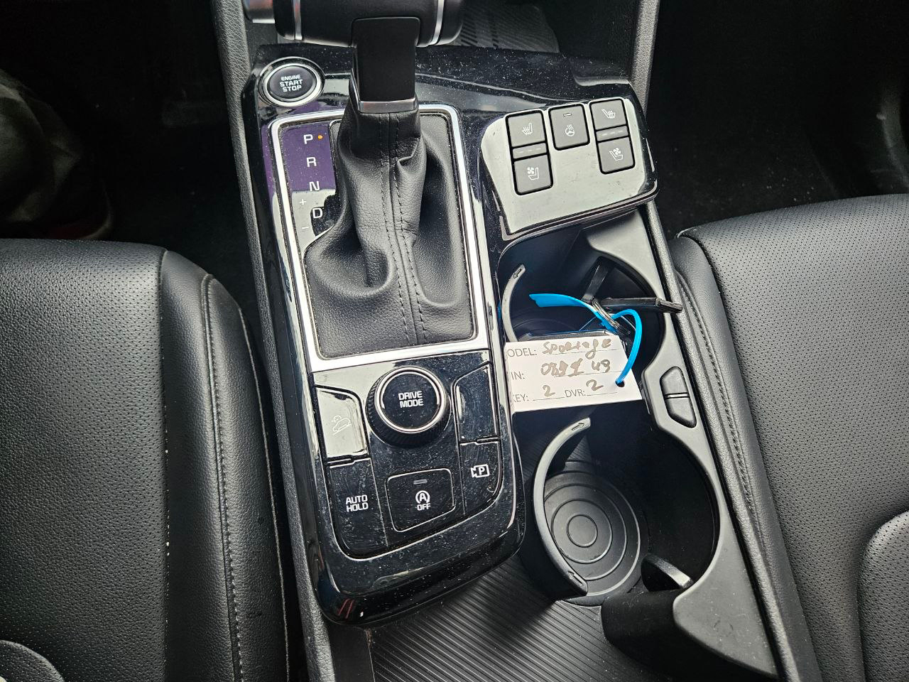 Kia Sportage-gal_12