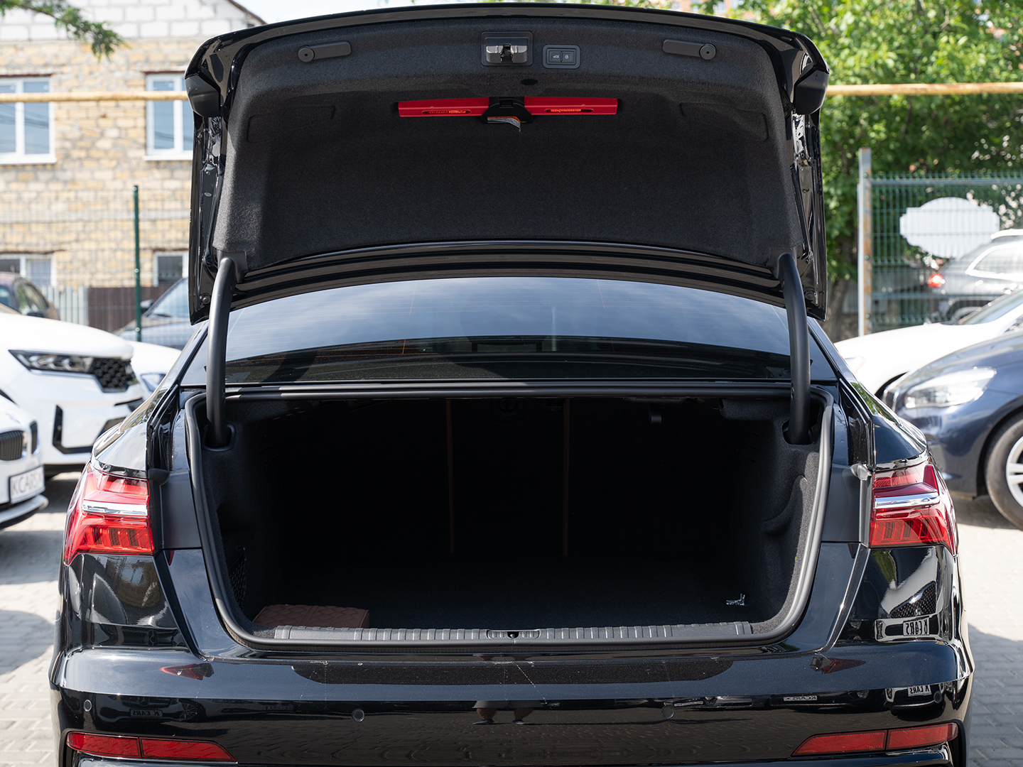 Audi A6-gal_6