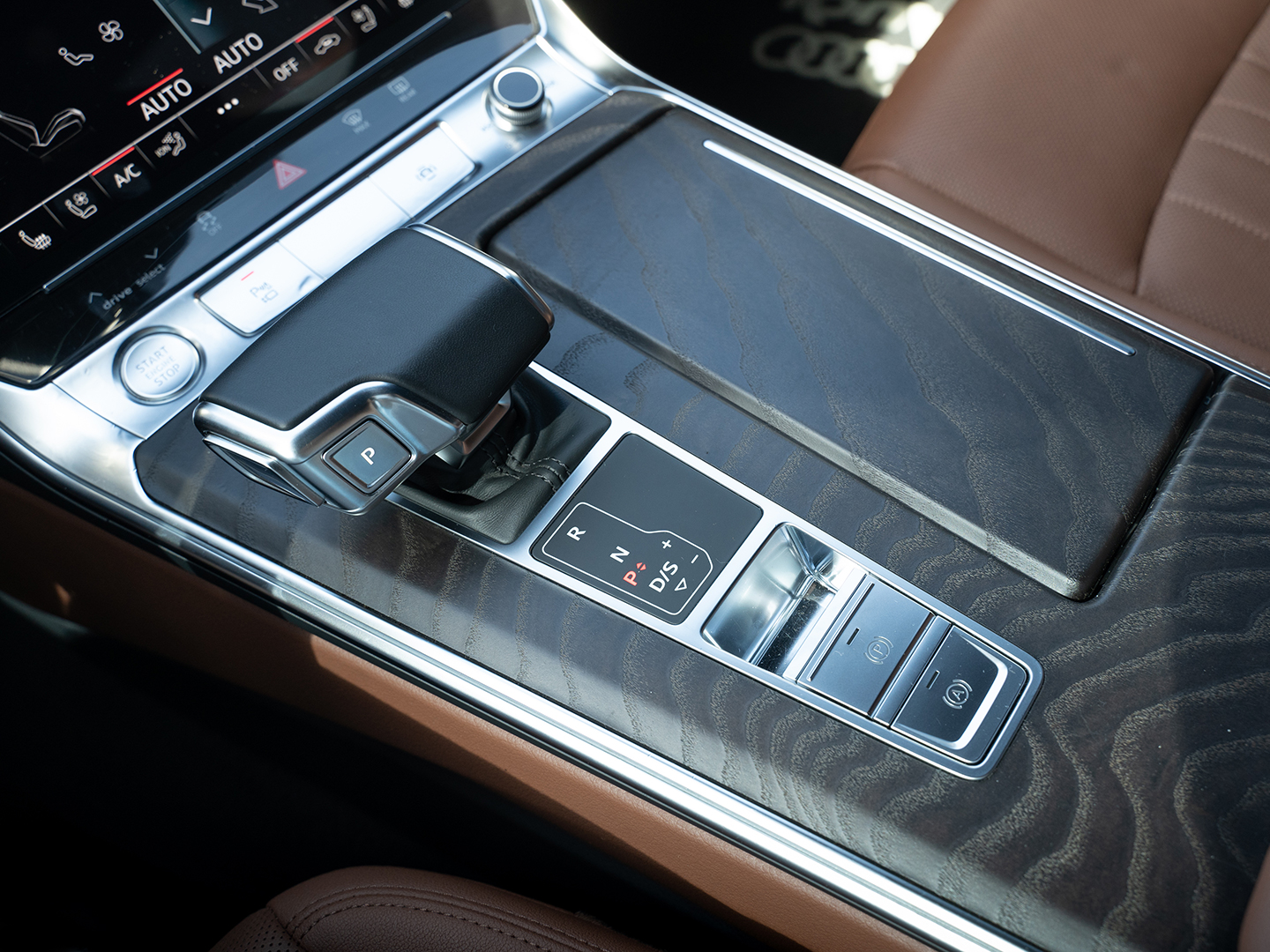 Audi A6-gal_14