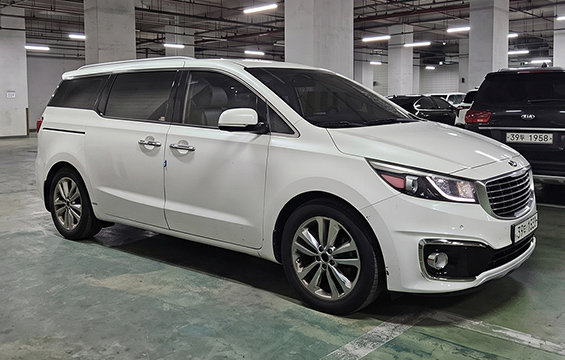 Kia Carnival