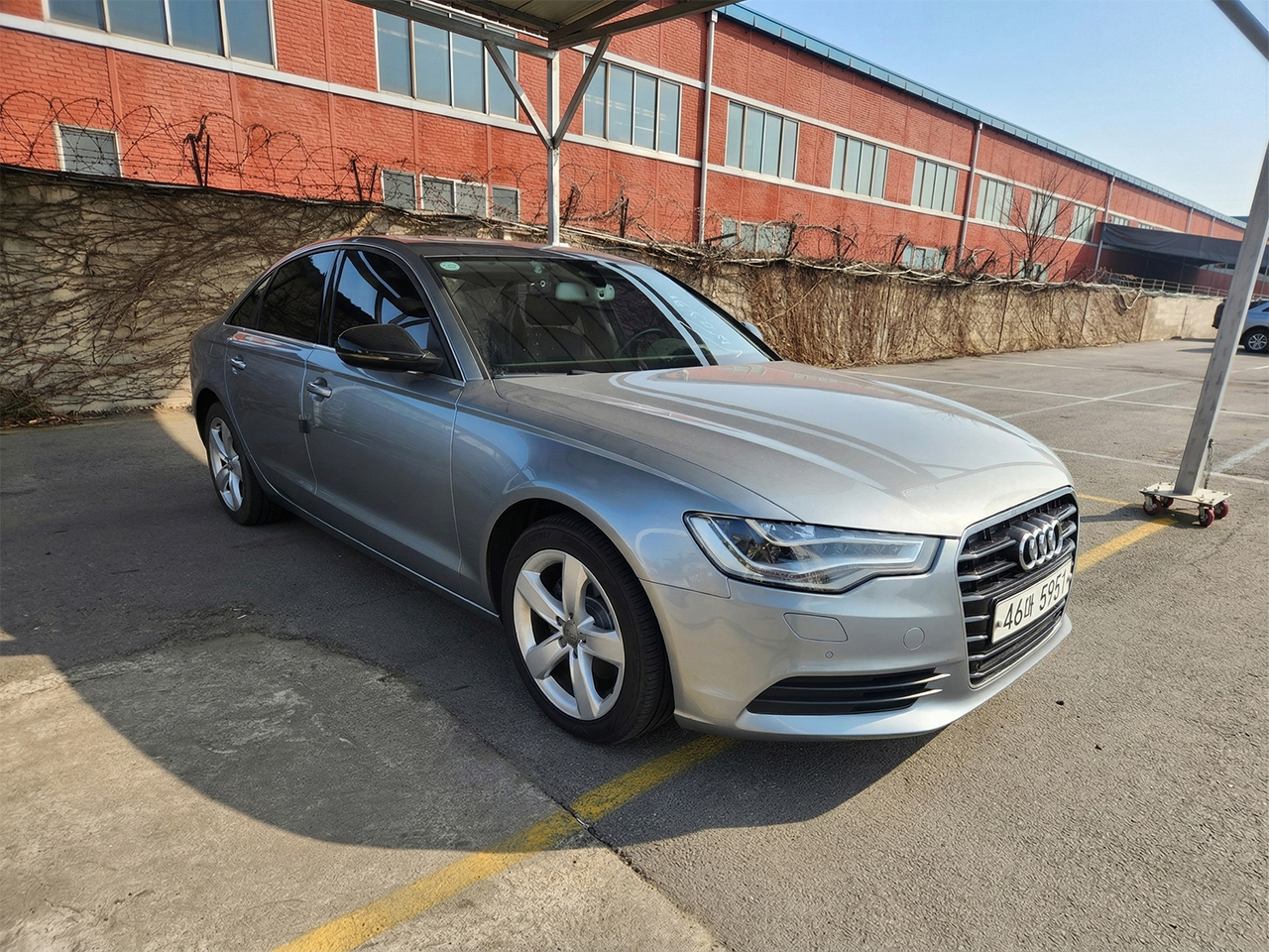 Audi A6-gal_1