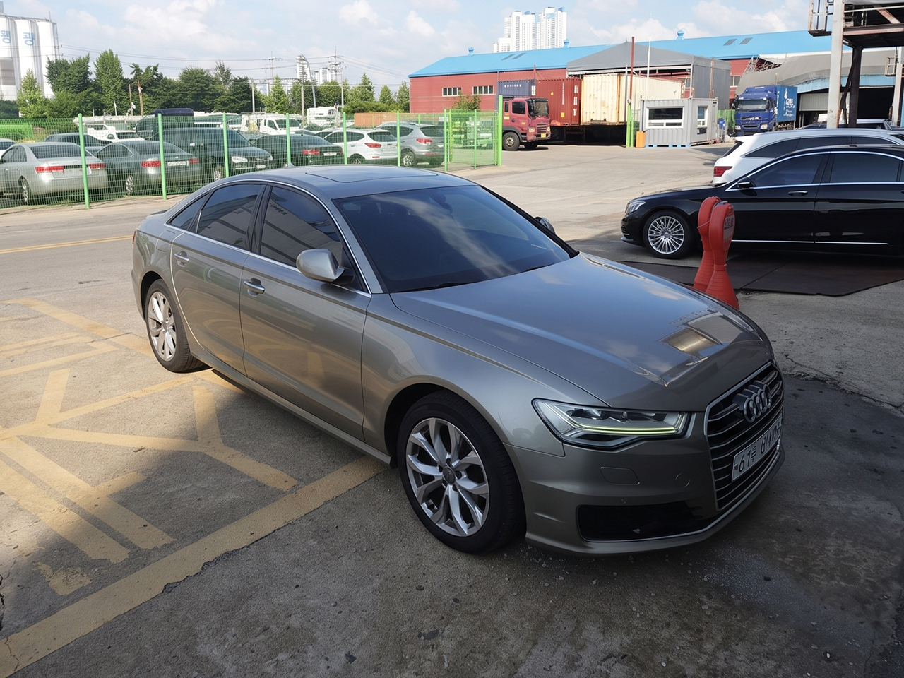 Audi A6-gal_1