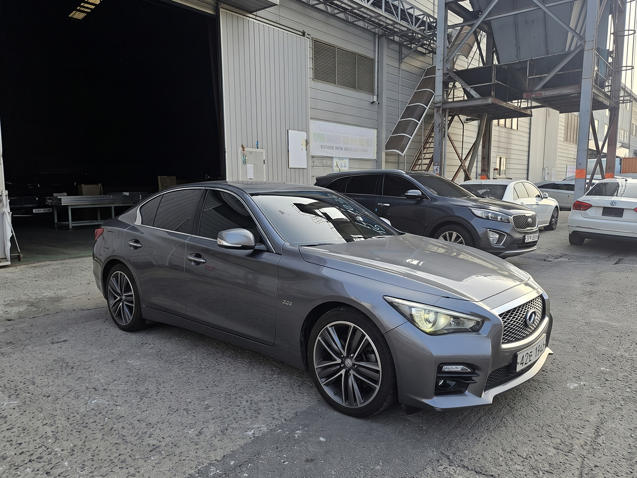 Infiniti Q50-gal_1