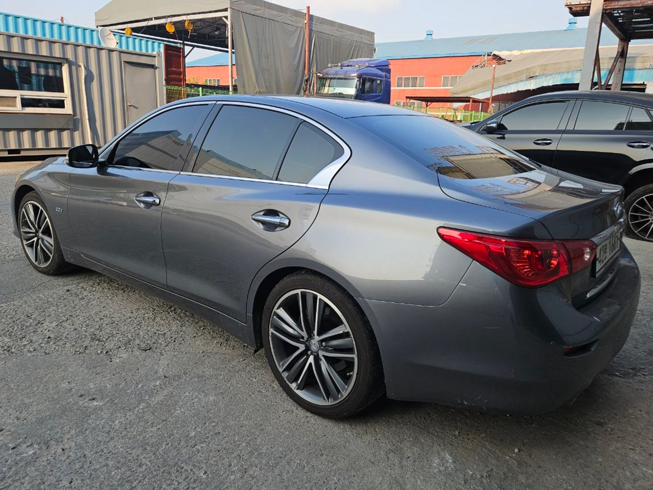 Infiniti Q50-gal_2