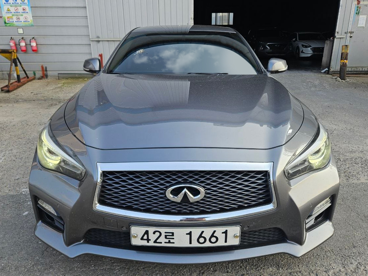Infiniti Q50-gal_3