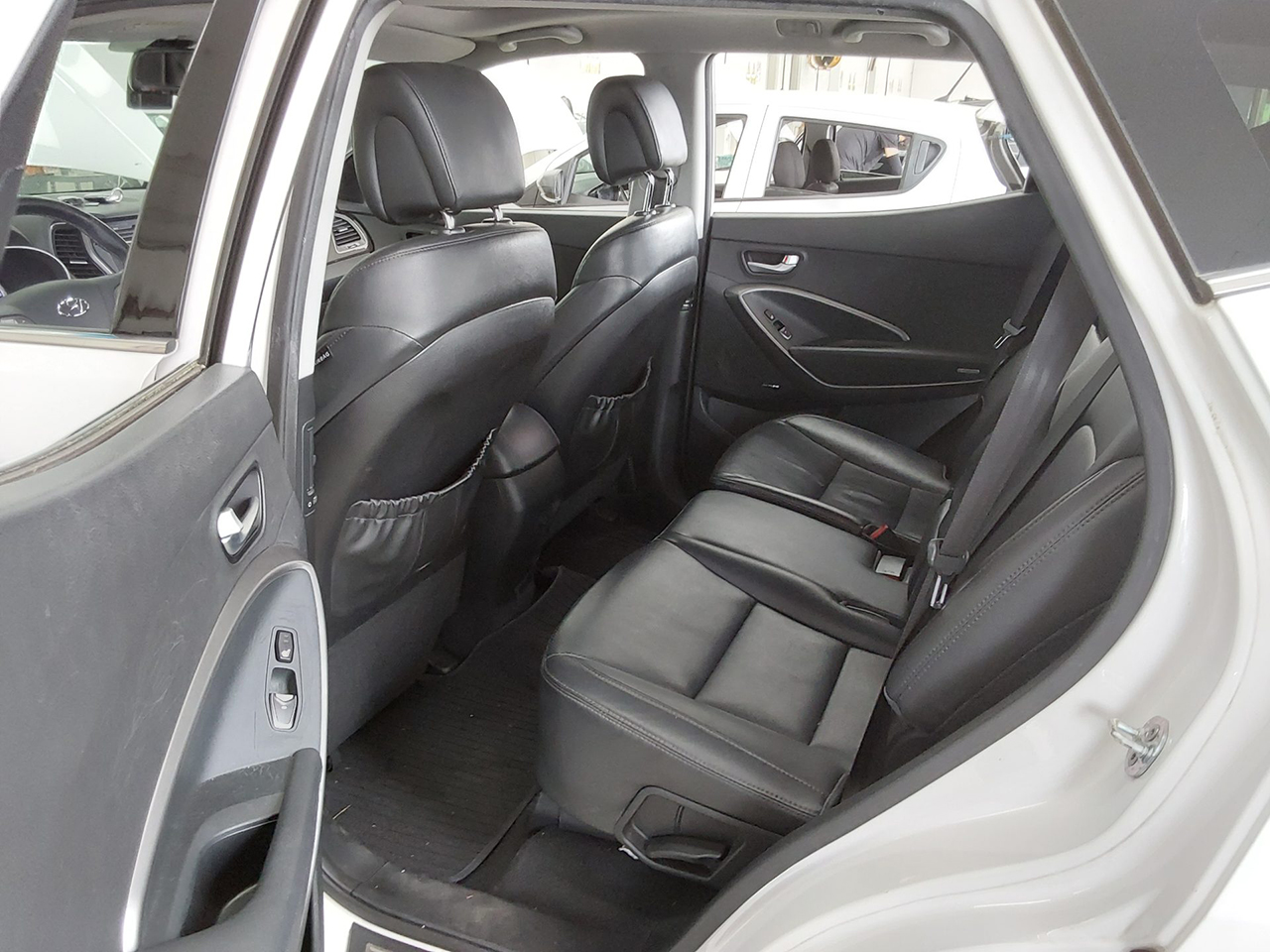 Hyundai Santa Fe-gal_12