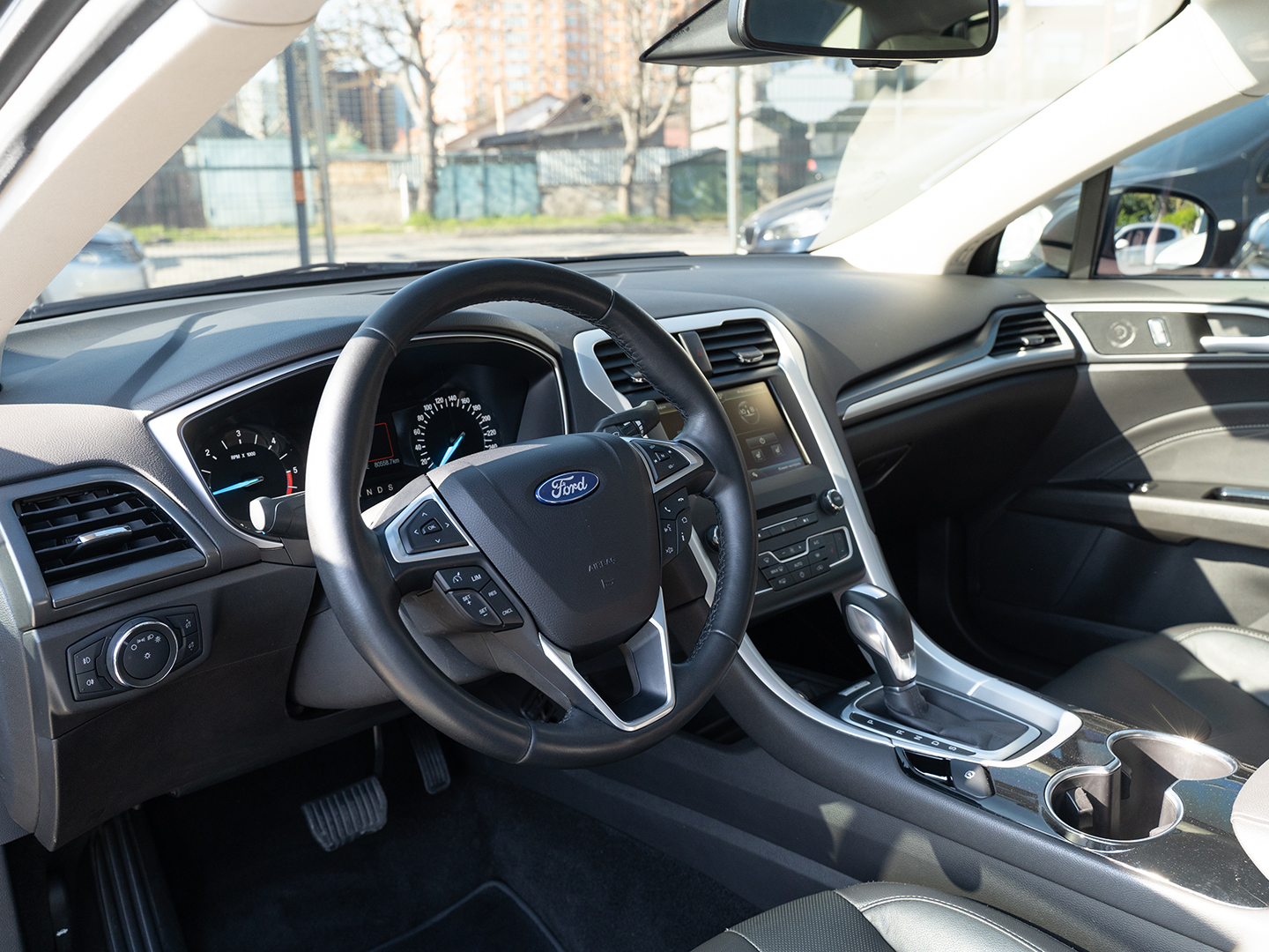 FORD MONDEO-gal_11