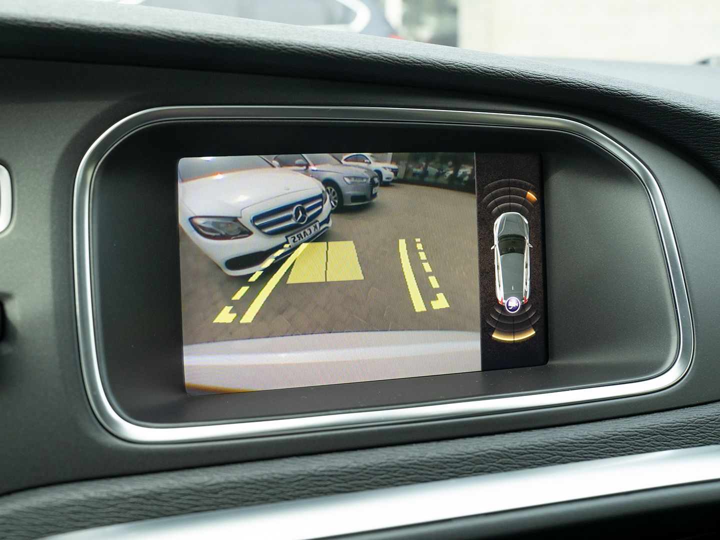 VOLVO V40-gal_12
