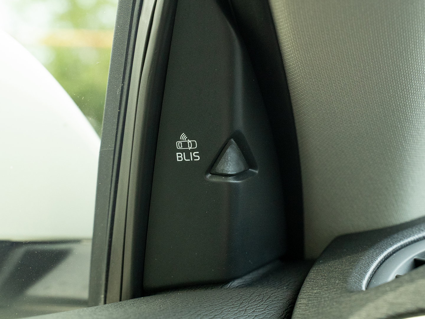 VOLVO V40-gal_14