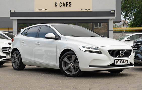 Volvo V40