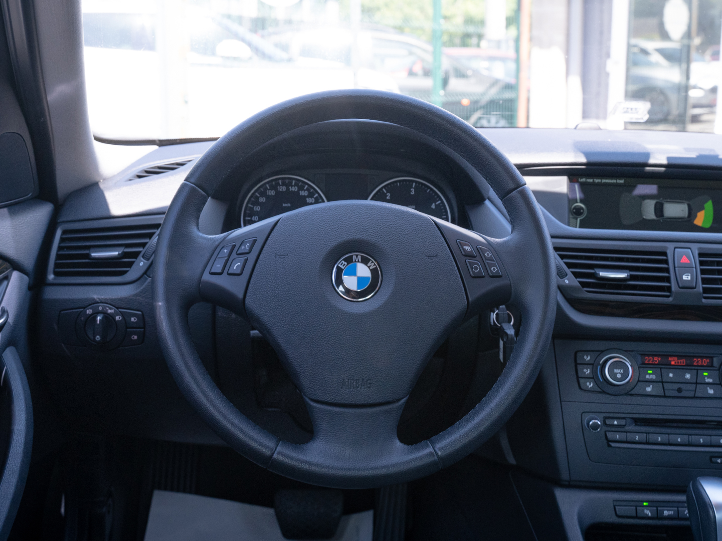 BMW X1-gal_7