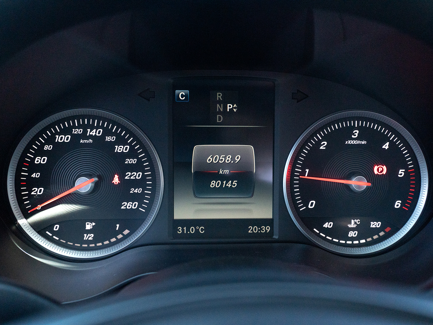 MERCEDES-BENZ C200-gal_7