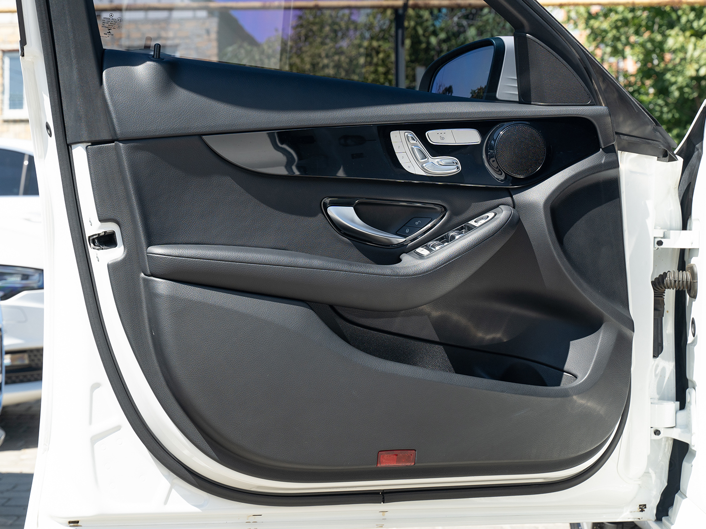 MERCEDES-BENZ C200-gal_9