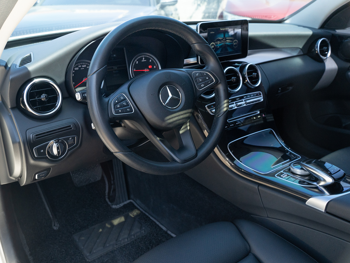 MERCEDES-BENZ C200-gal_11