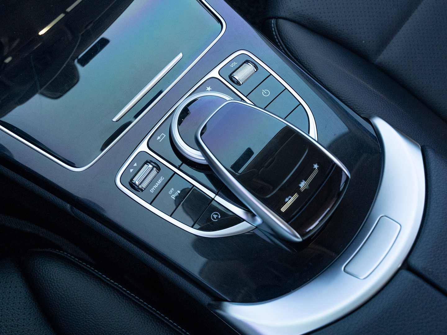 MERCEDES-BENZ C200-gal_14