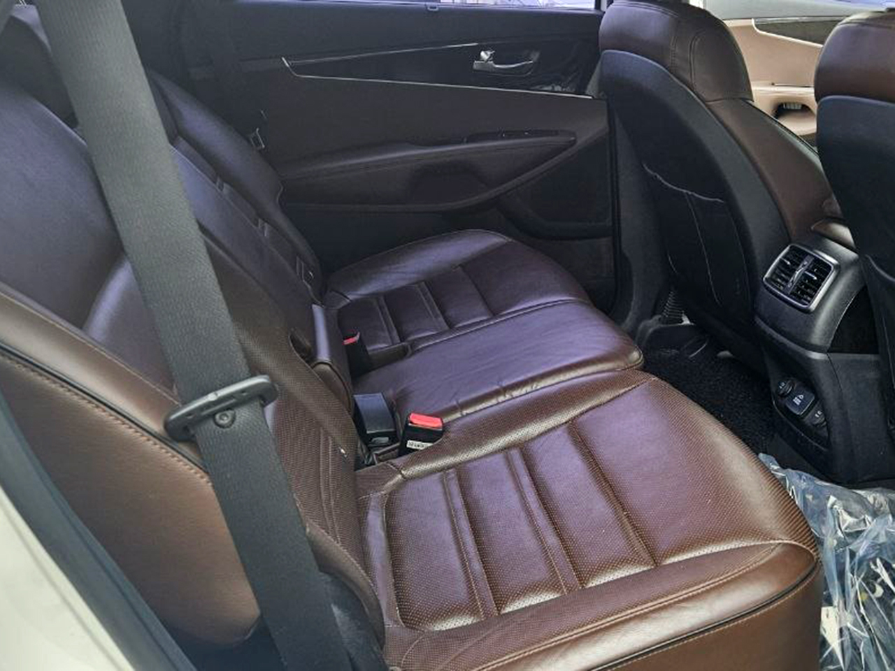 Kia Sorento-gal_19