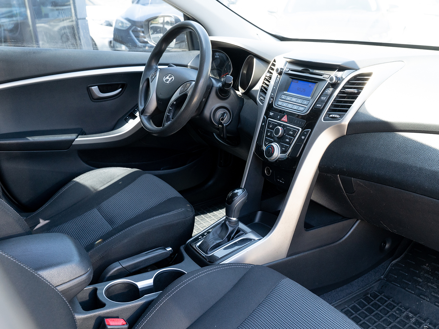 Hyundai i30-gal_16
