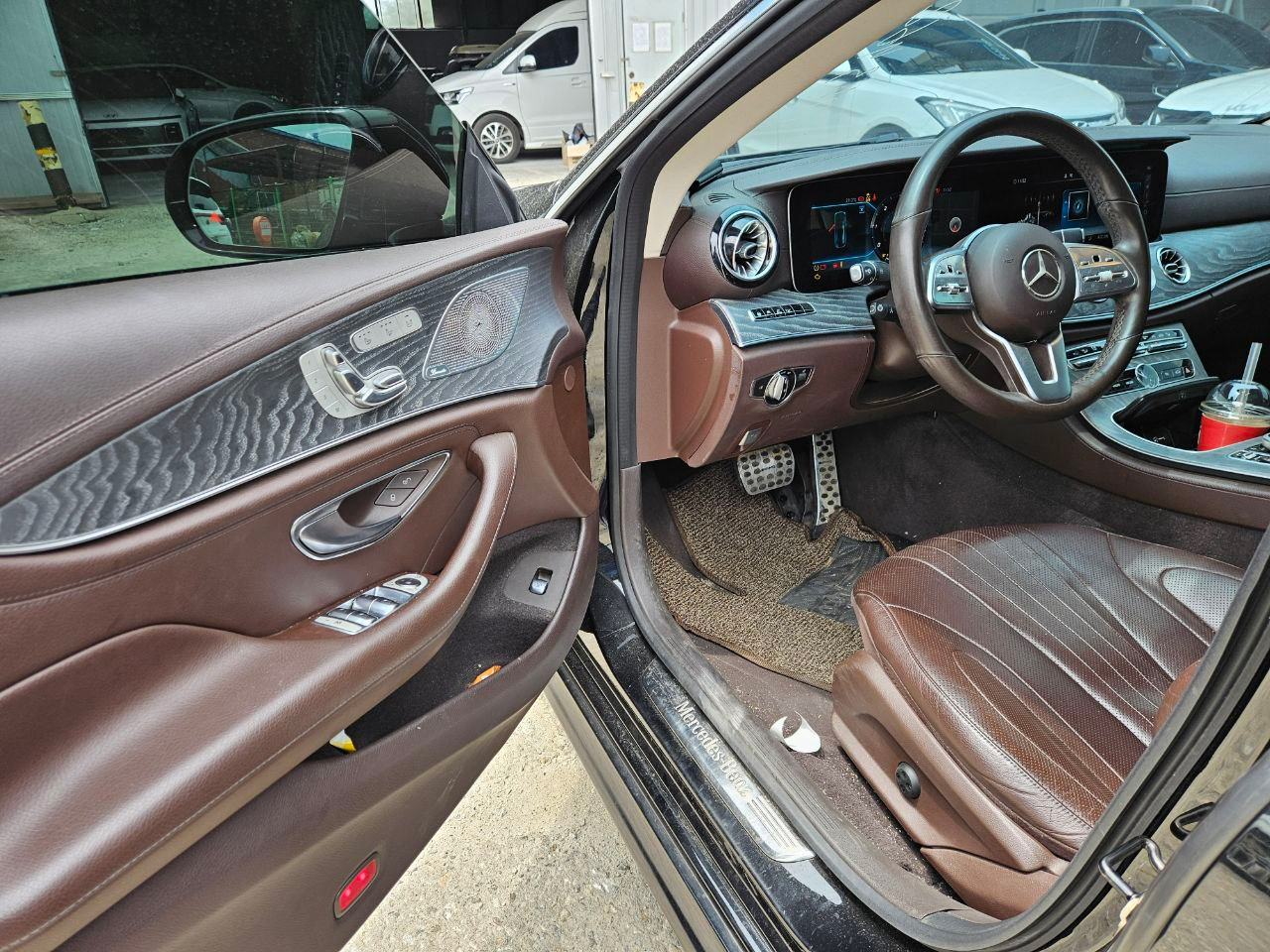 Mercedes-Benz CLS-gal_9