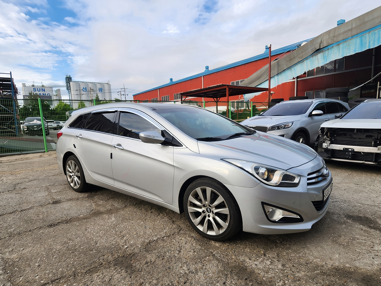 Hyundai i40-gal_1