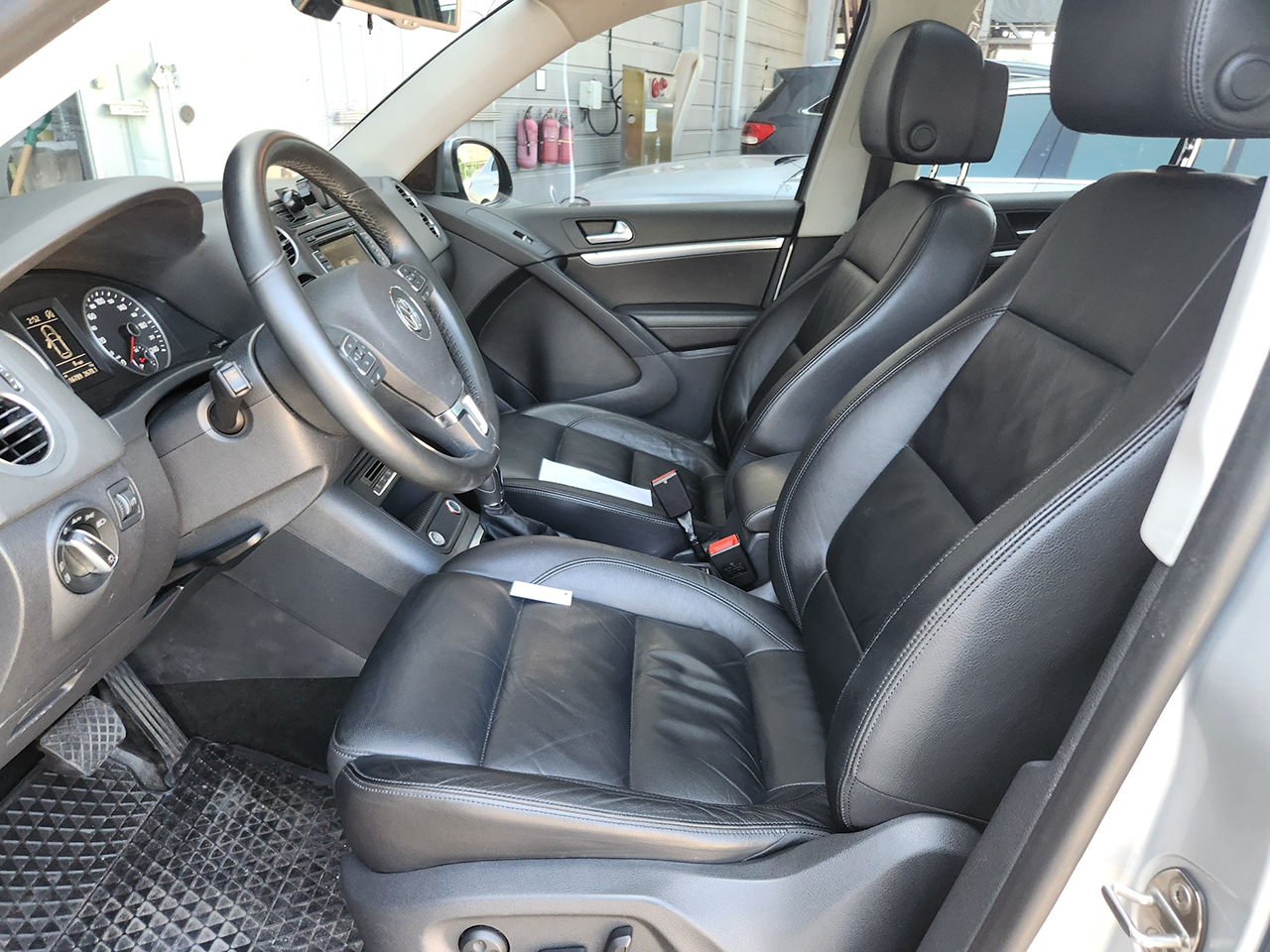 Volkswagen Tiguan-gal_6