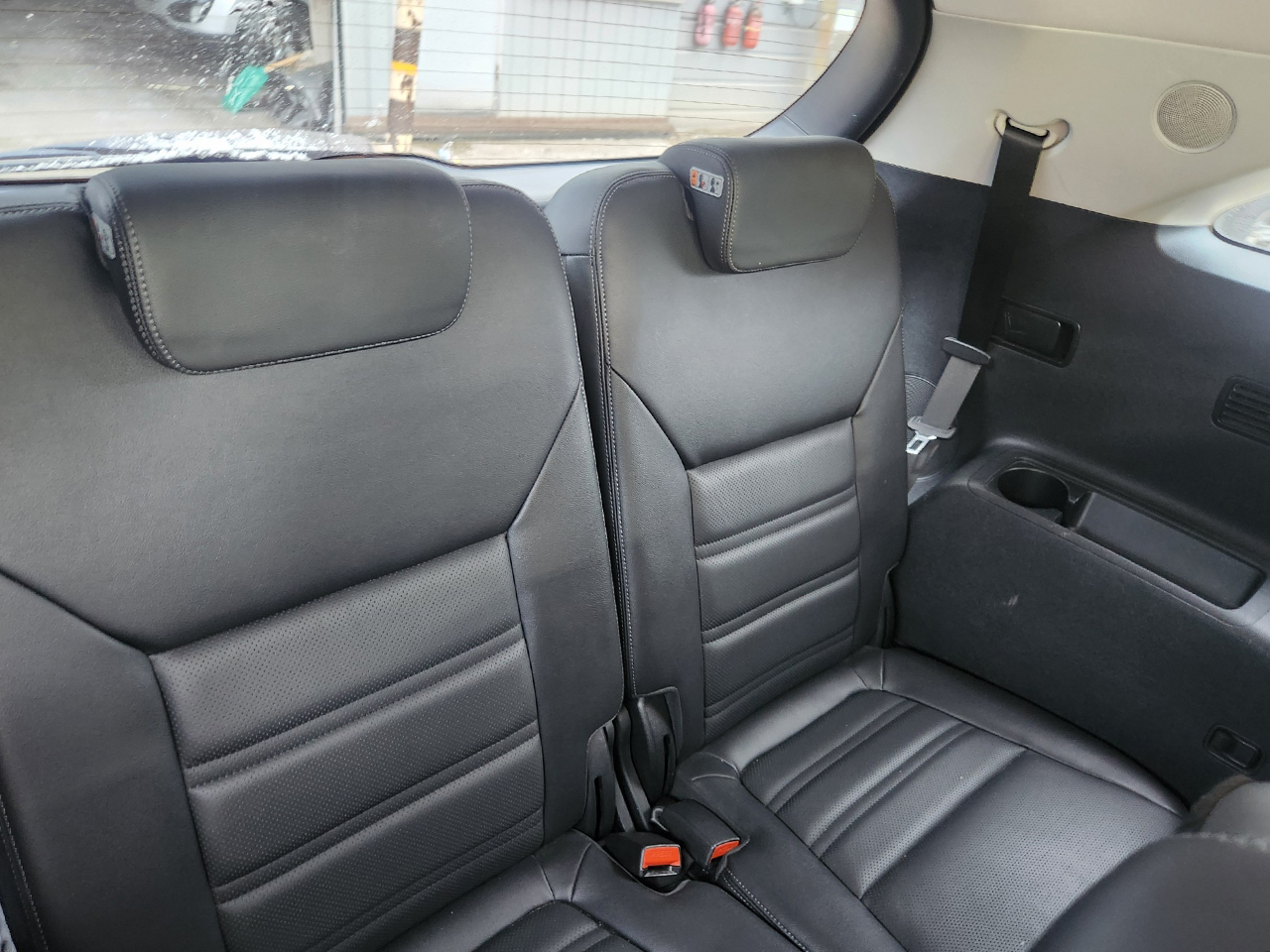 Kia Sorento-gal_11