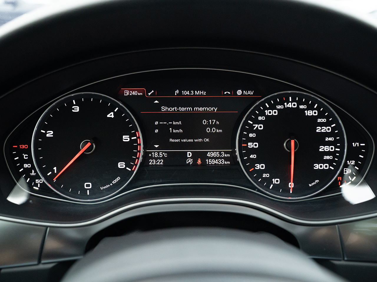 AUDI A6 2013-gal_10