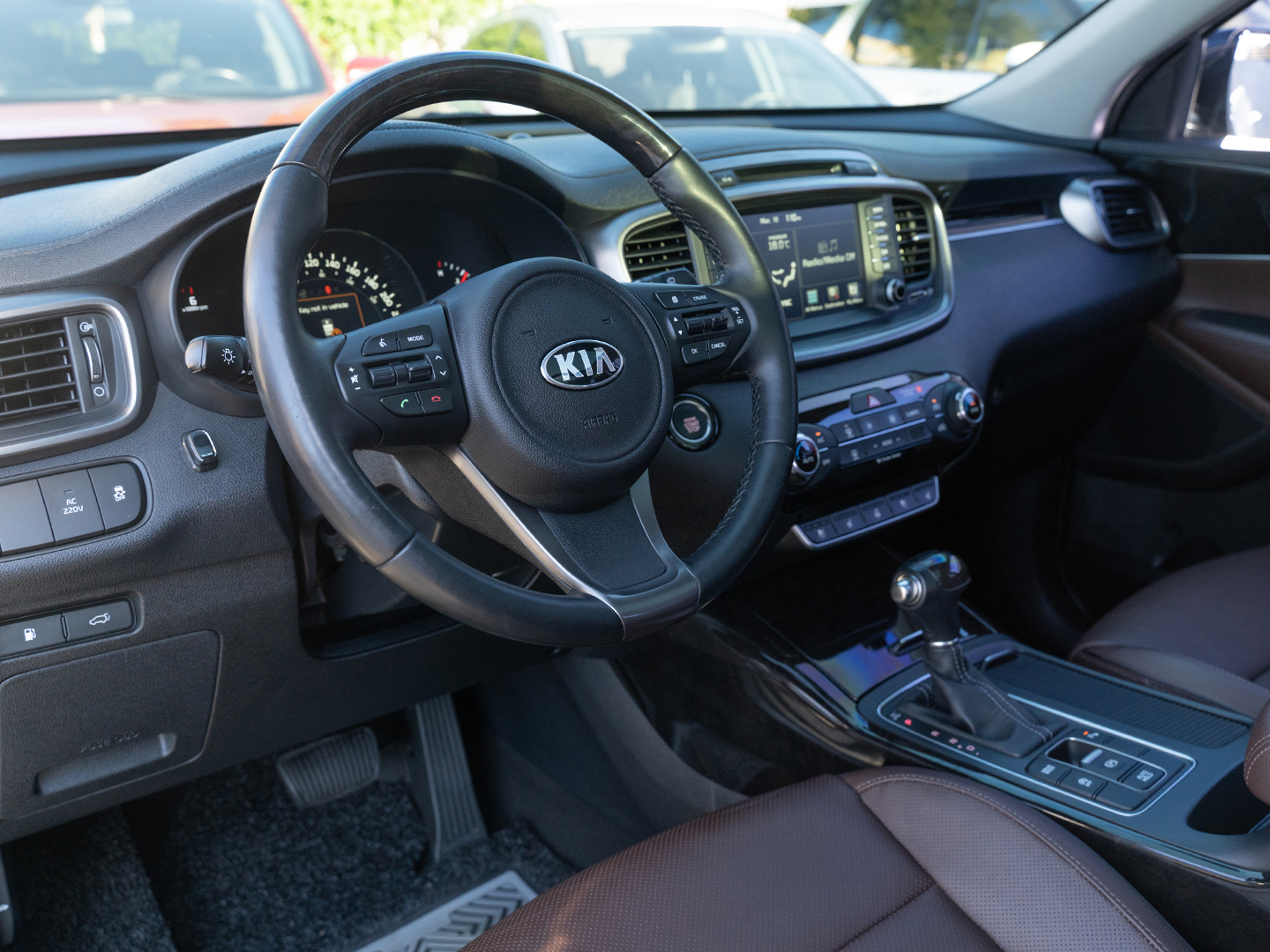 KIA-sorento-2016-gal_11
