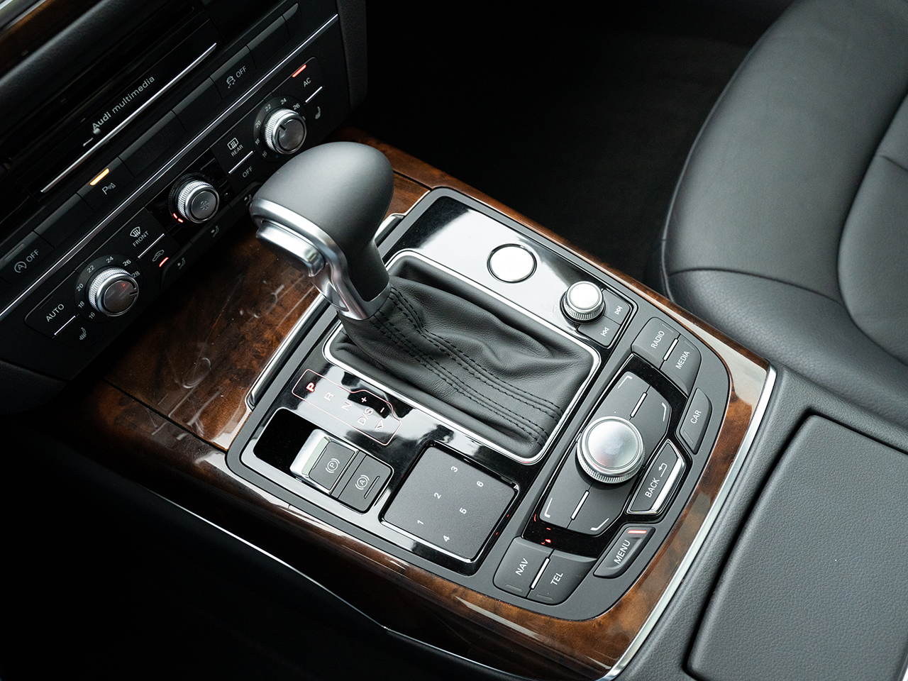 AUDI A6 2013-gal_16